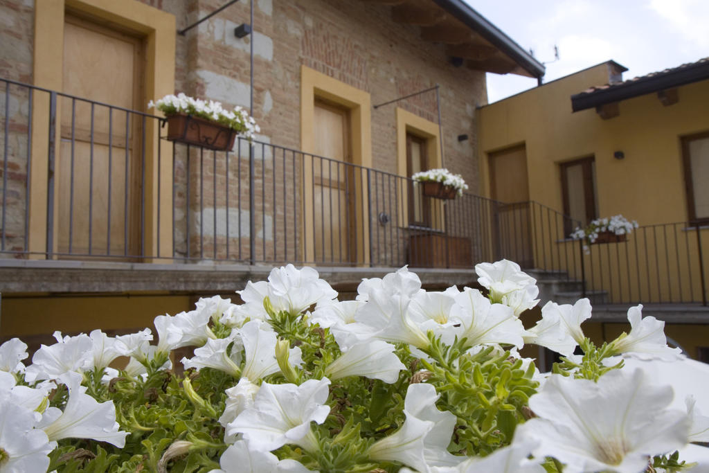 Locanda Il Cortile Vignale Buitenkant foto